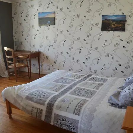 Holiday home Des Charots Saint-Bonnet-pres-Riom